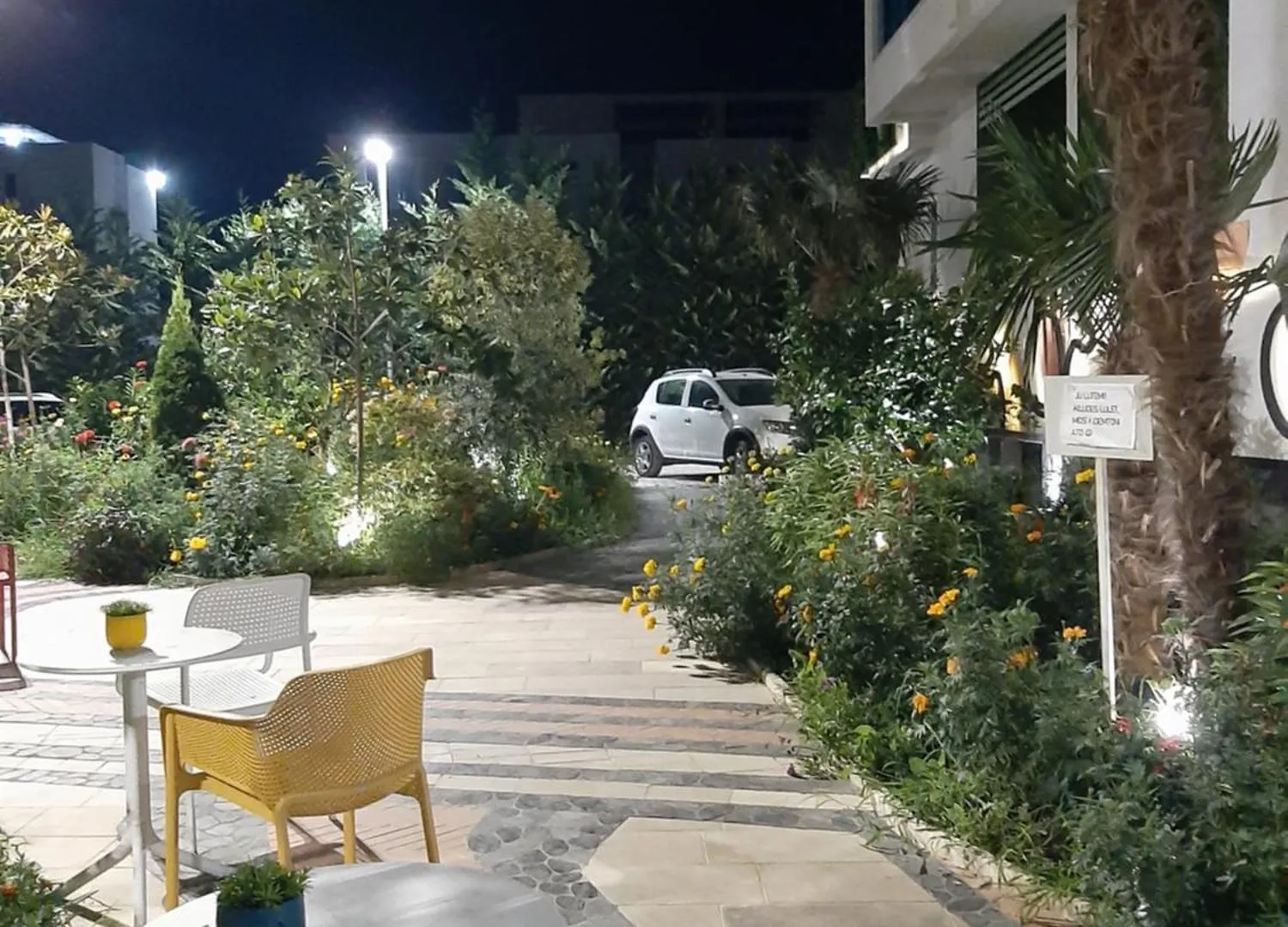 Sea Side Apartment Radhime Vlore