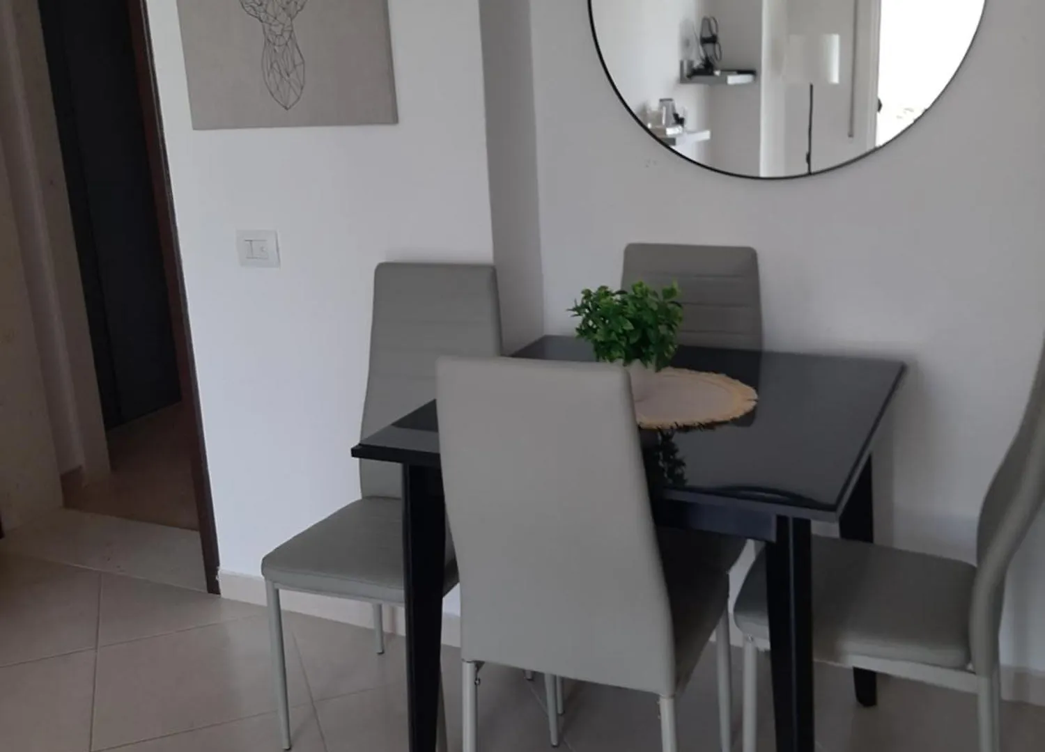Sea Side Apartment Radhime Vlore