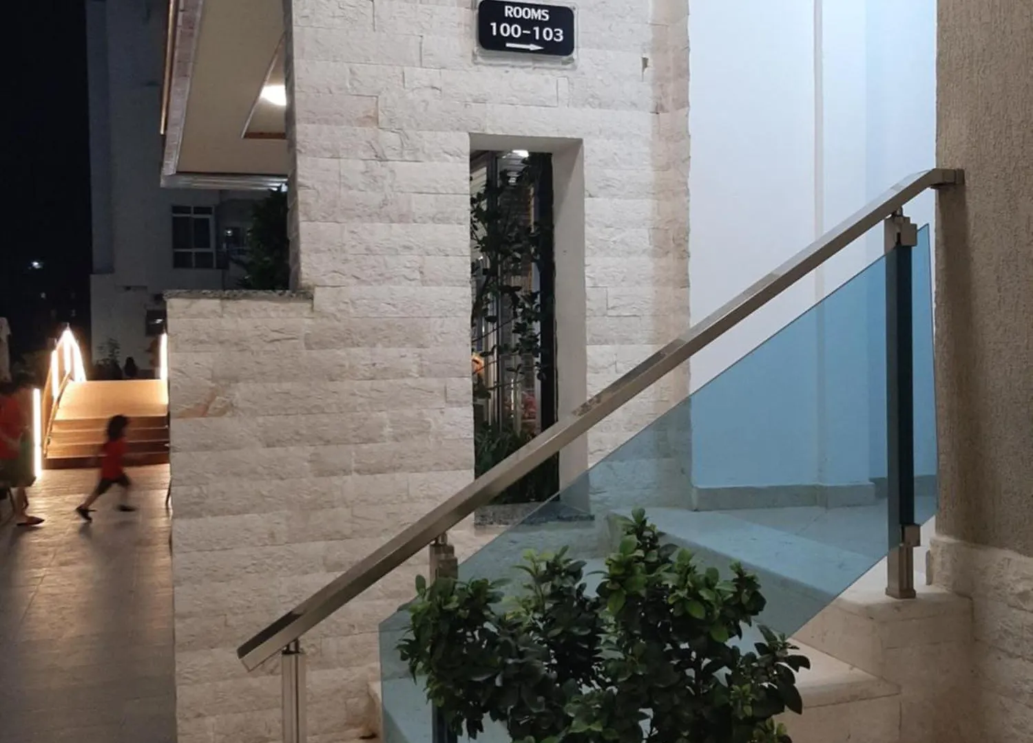 Sea Side Apartment Radhime Vlore