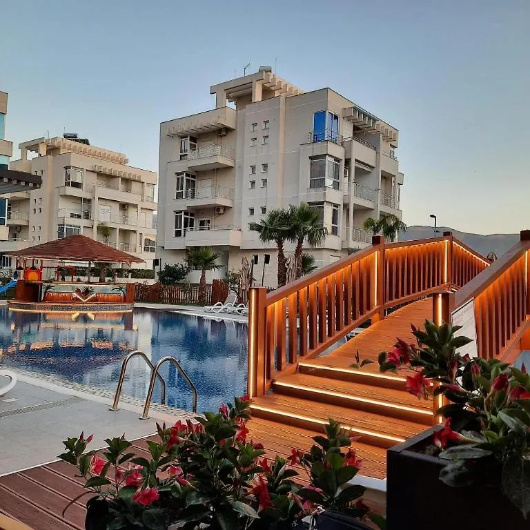 Sea Side Apartment Radhime Vlore