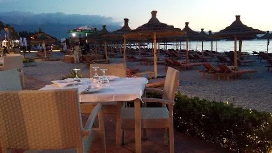 Sea Side Apartment Radhime Vlore