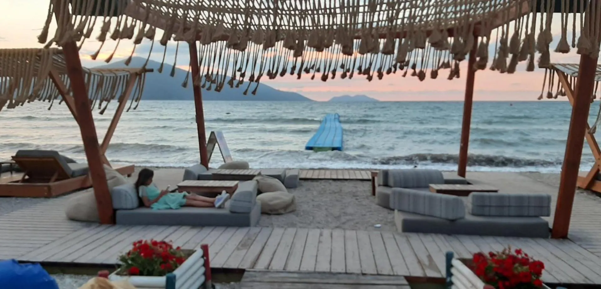 Sea Side Apartment Radhime Vlore